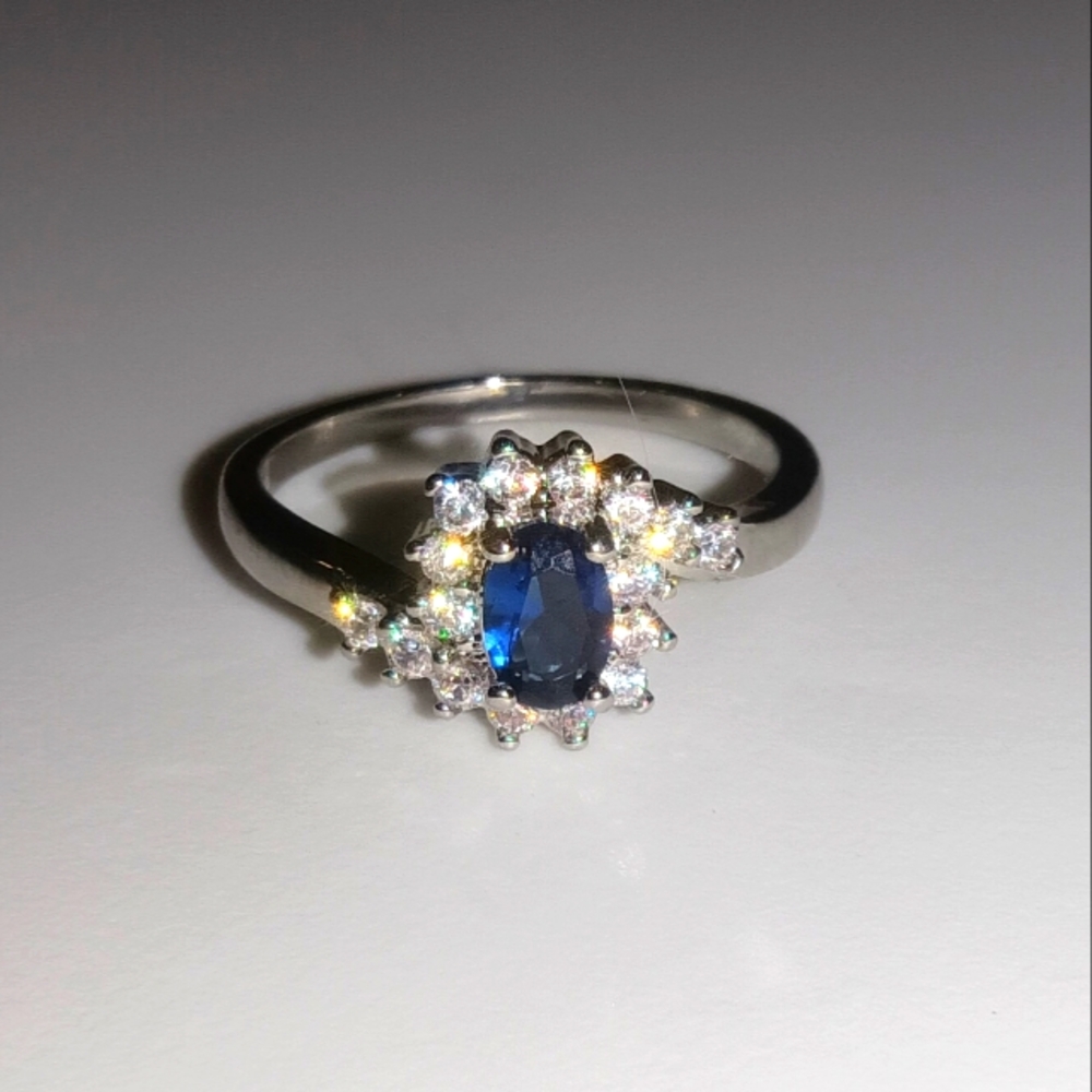 Sterling Silver S925 Rhinestone Glass Blue Crystal Ring Sz 7.5